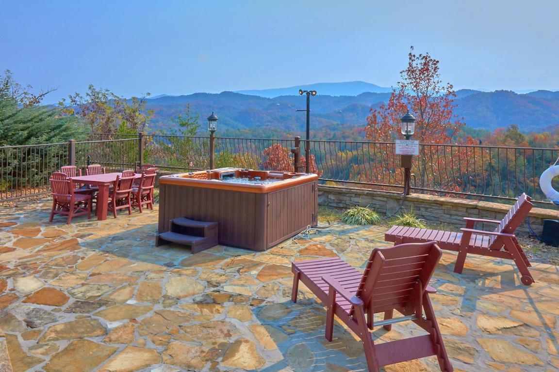 Journey'S End, 5 Bedrooms, Sleeps 12, Private Outdoor Pool, Theater, Sauna 세비어빌 외부 사진