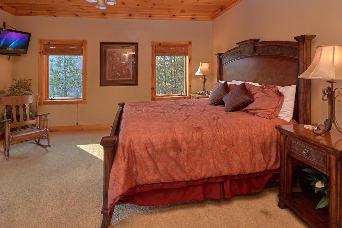 Journey'S End, 5 Bedrooms, Sleeps 12, Private Outdoor Pool, Theater, Sauna 세비어빌 외부 사진